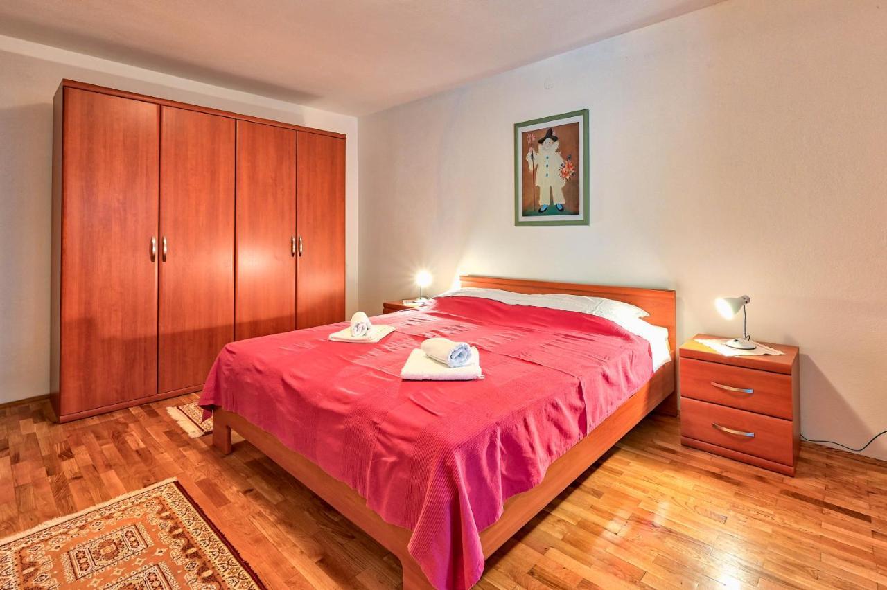Iby Apartment Pula Exterior photo